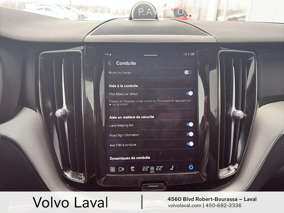 2022 Volvo XC60 R-Design-14