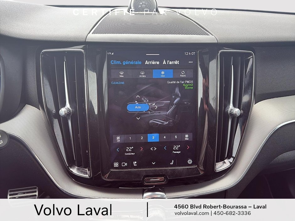 2022 Volvo XC60 R-Design-21