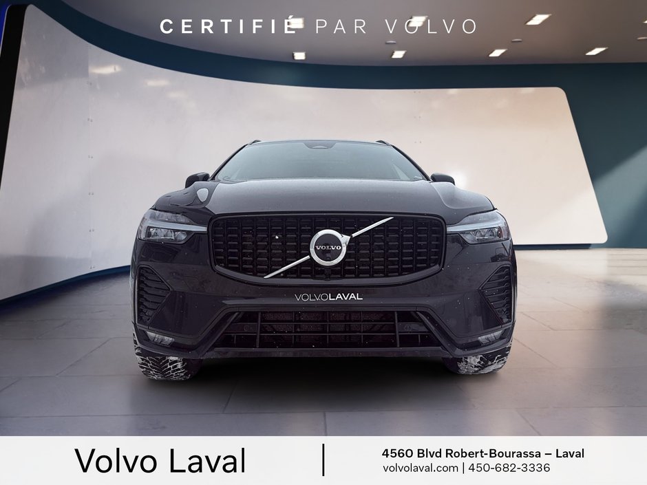 2022 Volvo XC60 R-Design-1