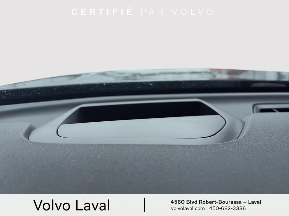 2022 Volvo XC60 R-Design-13