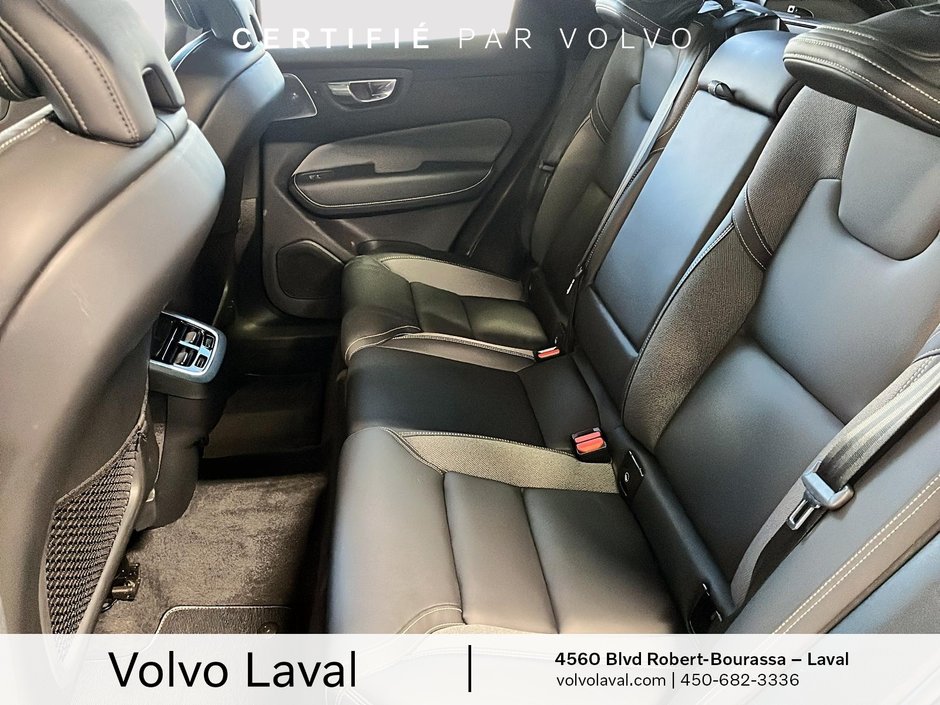 Volvo XC60 R-Design 2022-17