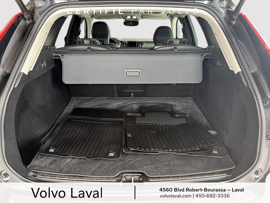 Volvo XC60 Momentum 2022-4