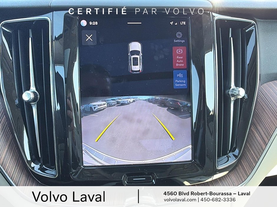 Volvo XC60 Momentum 2022-8
