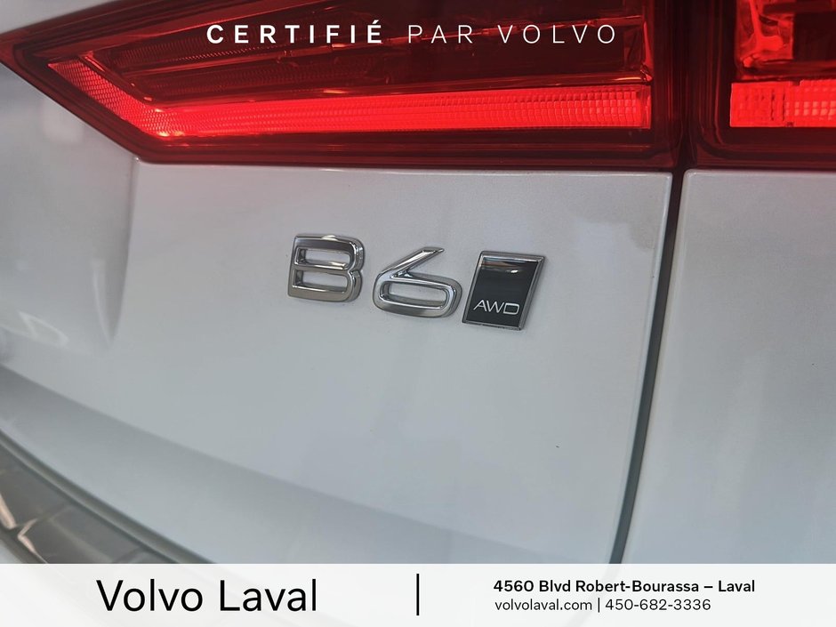 Volvo XC60 Ultimate Dark Theme 2023-20