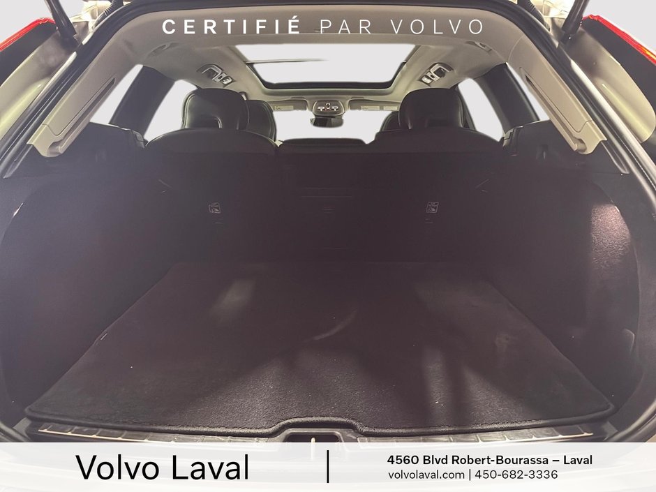 Volvo XC60 Core 2023-15