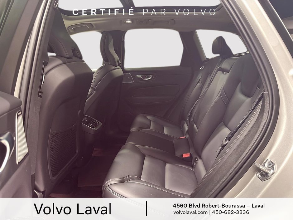 Volvo XC60 Ultimate Bright Theme 2023-9