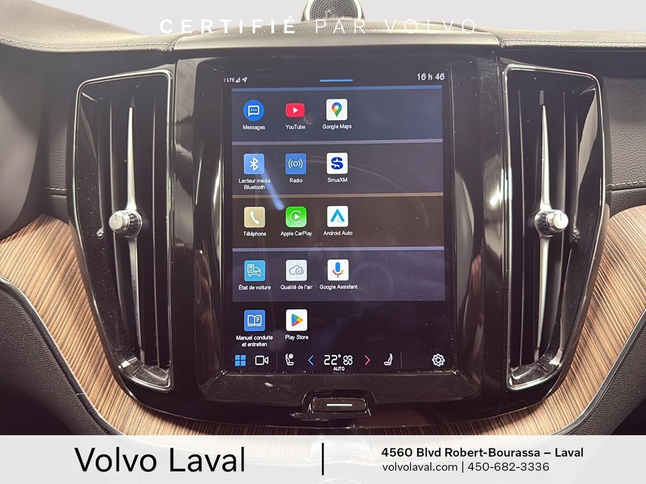 Volvo XC60 Ultimate Bright Theme 2023-16