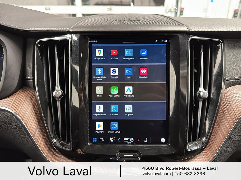 2023 Volvo XC60 Ultimate Dark Theme-14