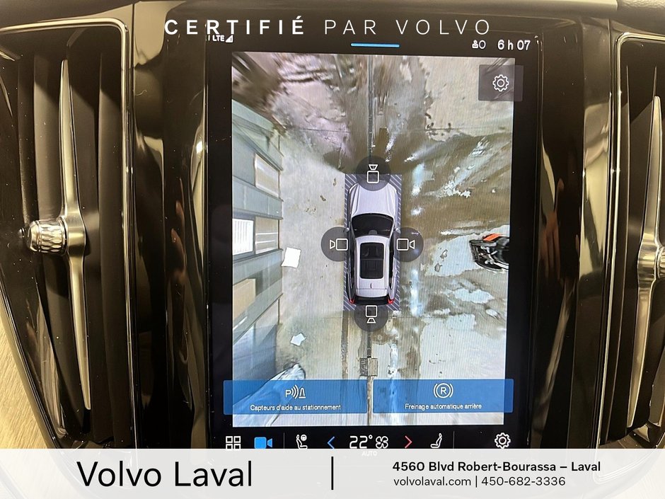 Volvo XC60 Plus Bright Theme 2023-13