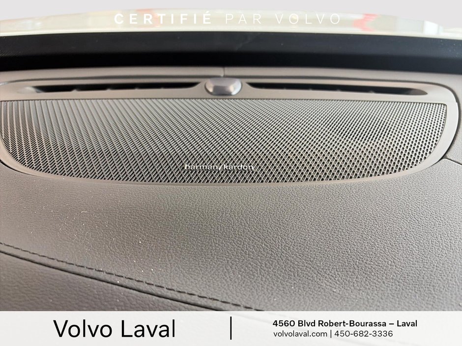 2025 Volvo XC90 Plug-In Hybrid Ultra Bright Theme-10