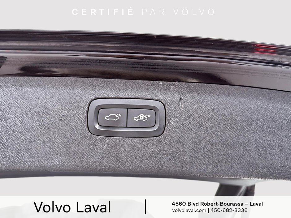 Volvo XC90 Momentum 2021-18