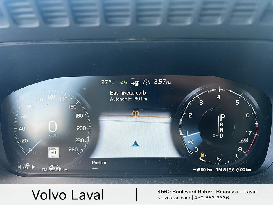 Volvo XC90 Momentum 2021-8