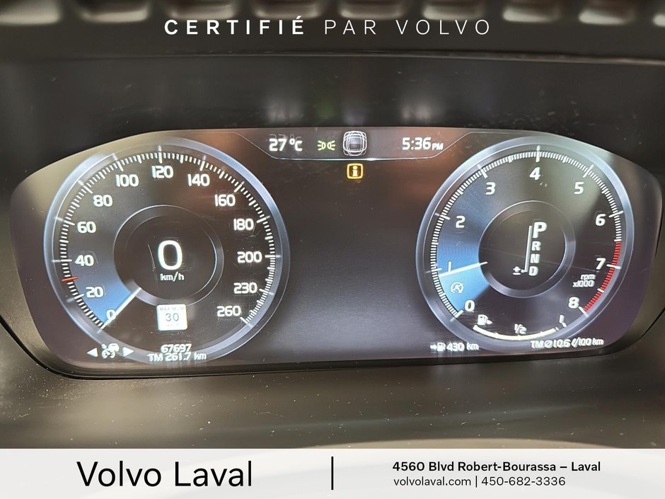 2021 Volvo XC90 Momentum-12