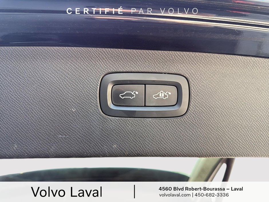 2021 Volvo XC90 Momentum-21