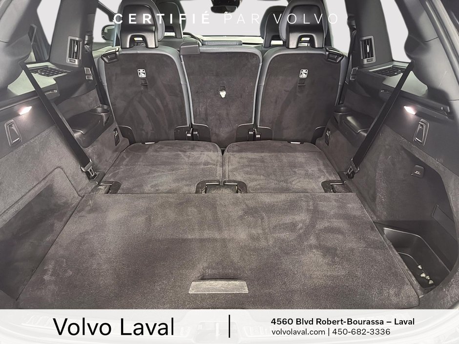 Volvo XC90 Momentum 2021-26