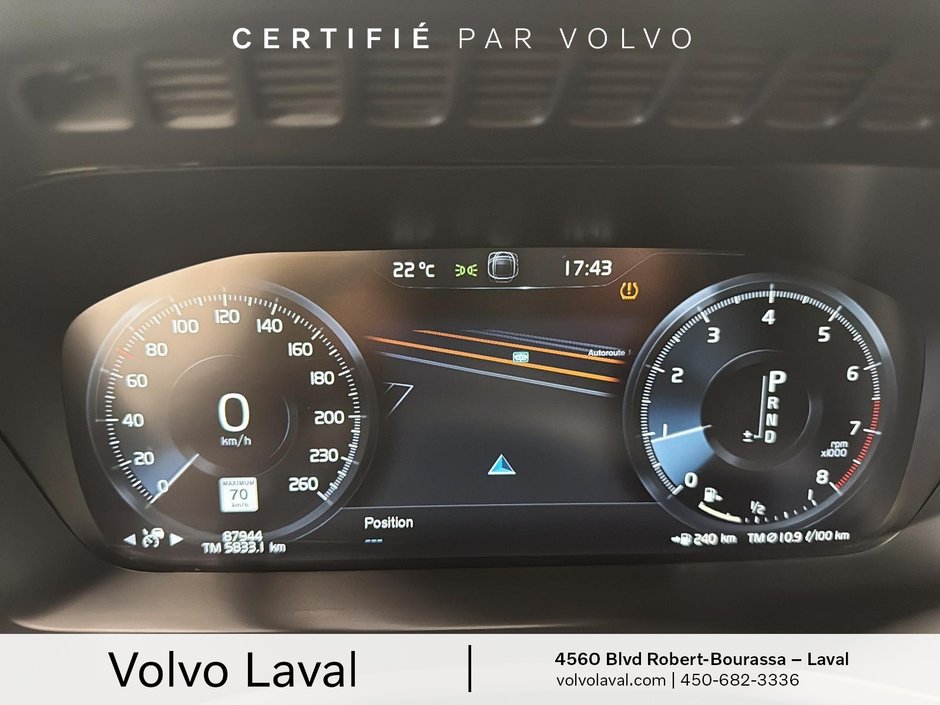 Volvo XC90 Momentum 2021-13