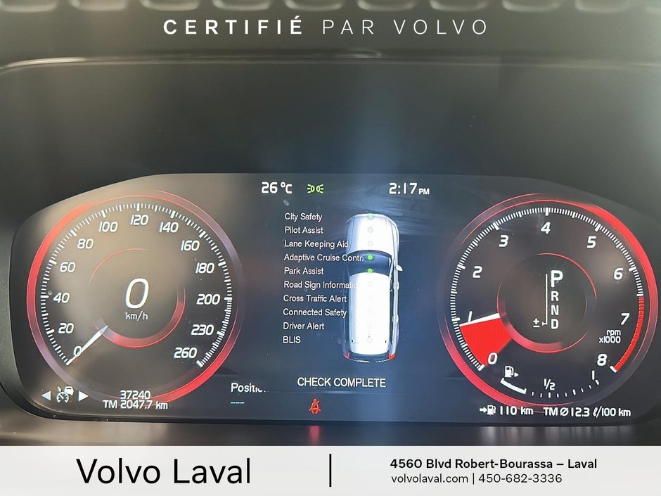 Volvo XC90 R-Design 2022-13
