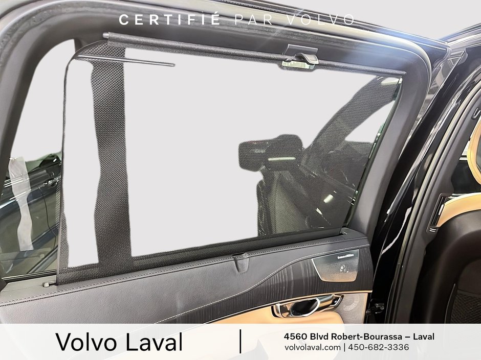 Volvo XC90 Ultimate Dark Theme 2023-18