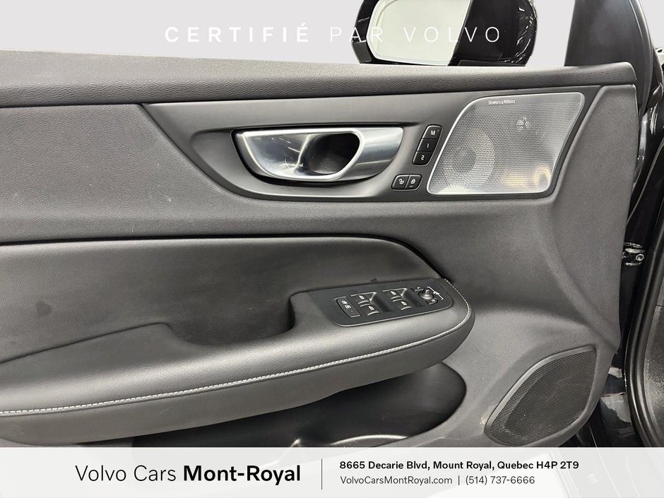 Volvo S60 Plug-In Hybrid Ultra Black Edition T8 2025-8