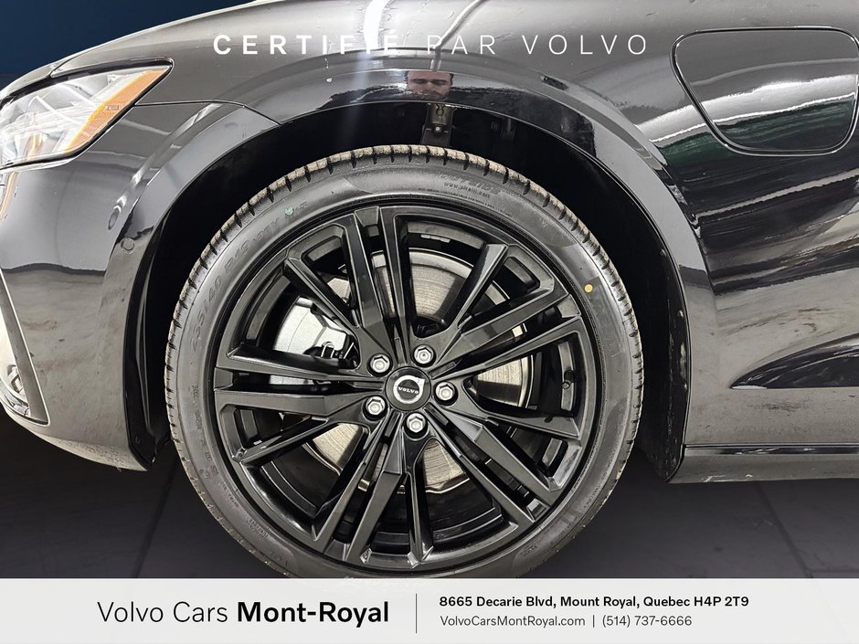 Volvo S60 Plug-In Hybrid Ultra Black Edition T8 2025-5