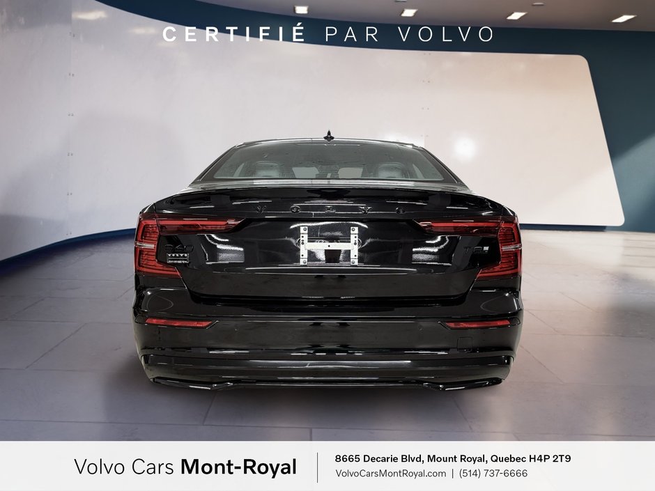 Volvo S60 Plug-In Hybrid Ultra Black Edition T8 2025-2