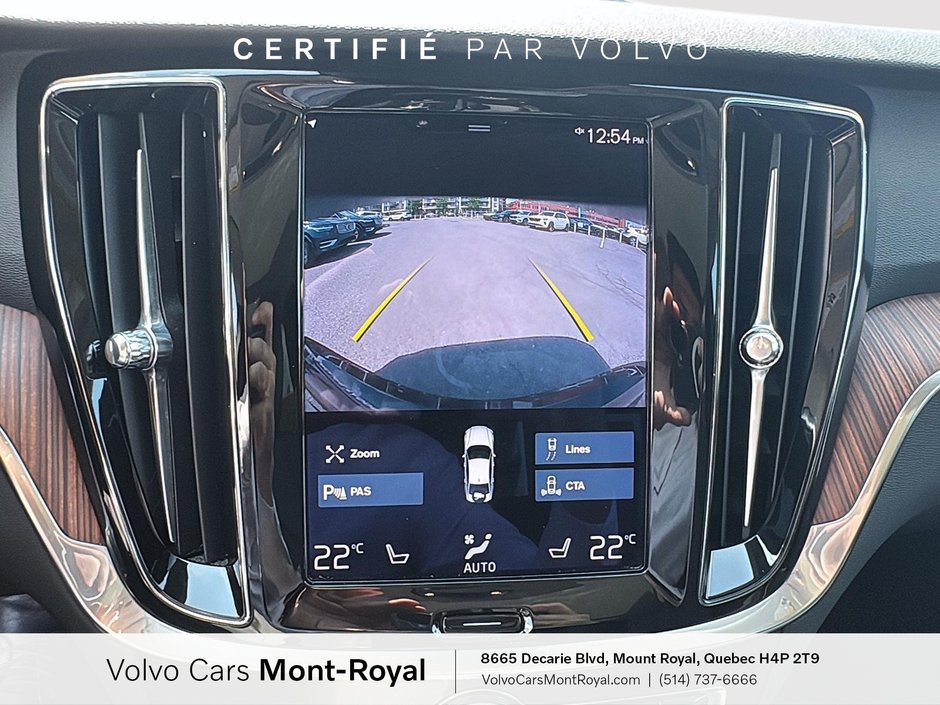 2022 Volvo S60 Momentum-17