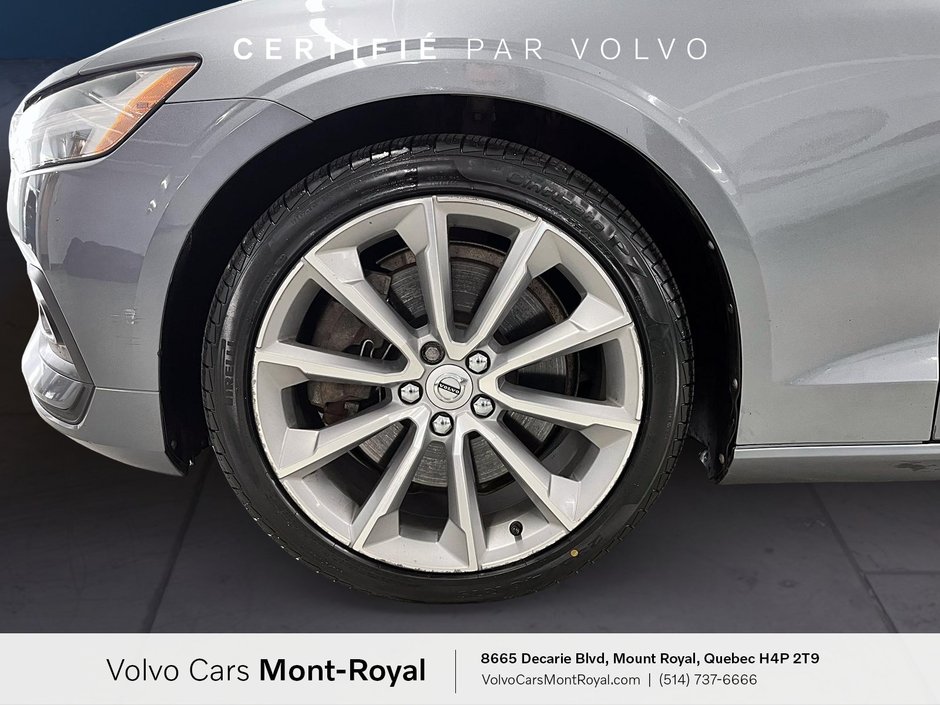 2021 Volvo V60 Momentum-5