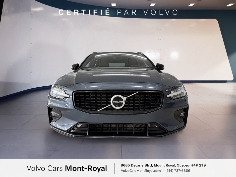 2023 Volvo V60 Plus Dark Theme-1