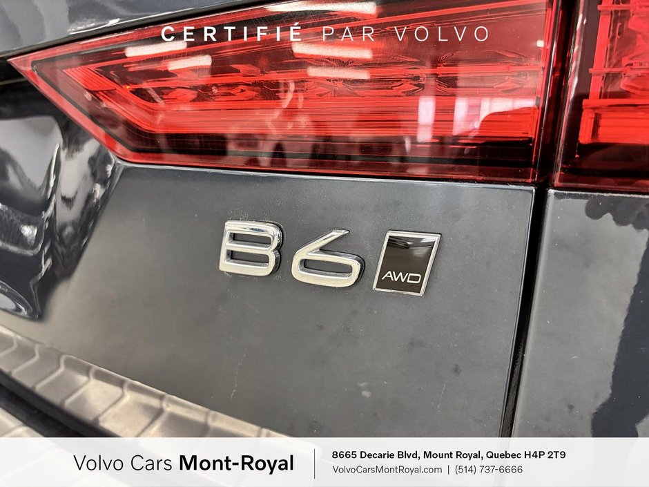 2023 Volvo V60 Plus Dark Theme-15