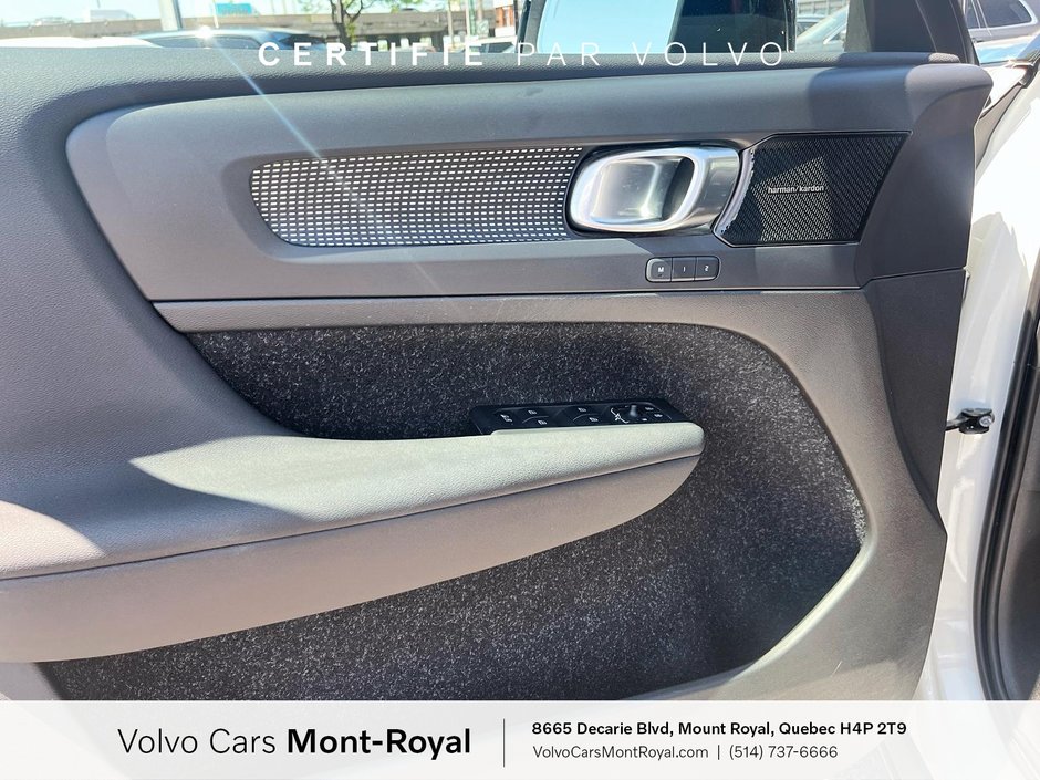 2021 Volvo XC40 R-Design T5-8