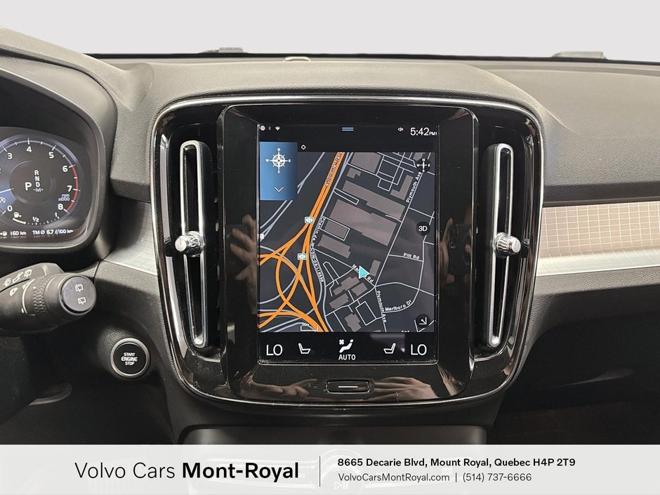 2021 Volvo XC40 Momentum-14