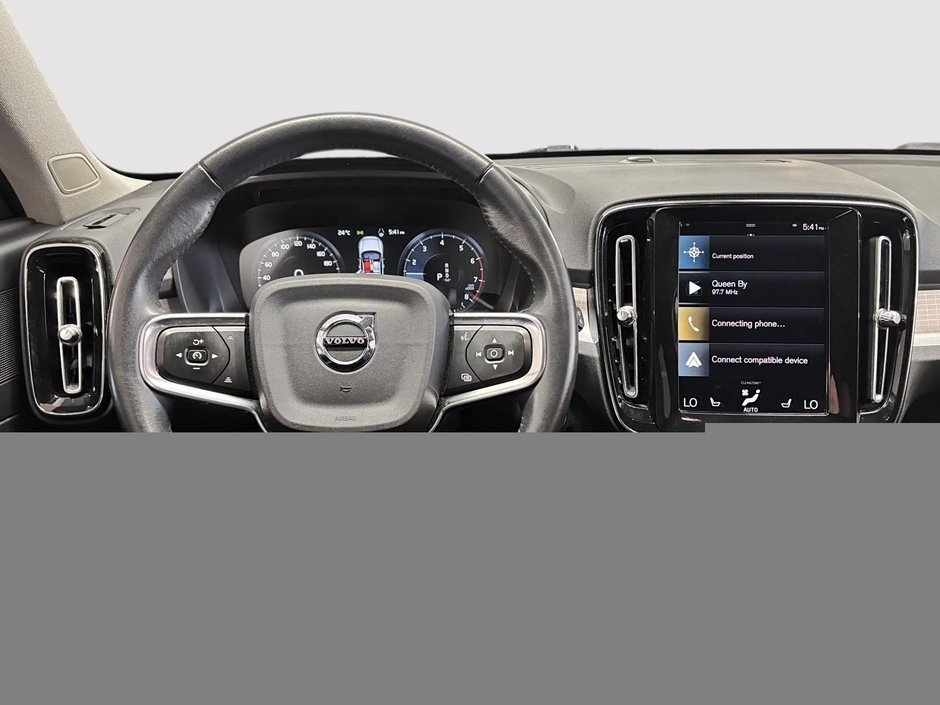2021 Volvo XC40 Momentum-9