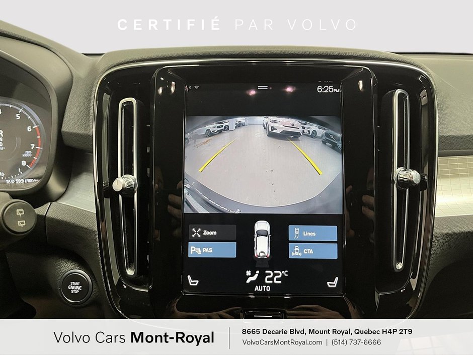 Volvo XC40 Momentum 2022-13