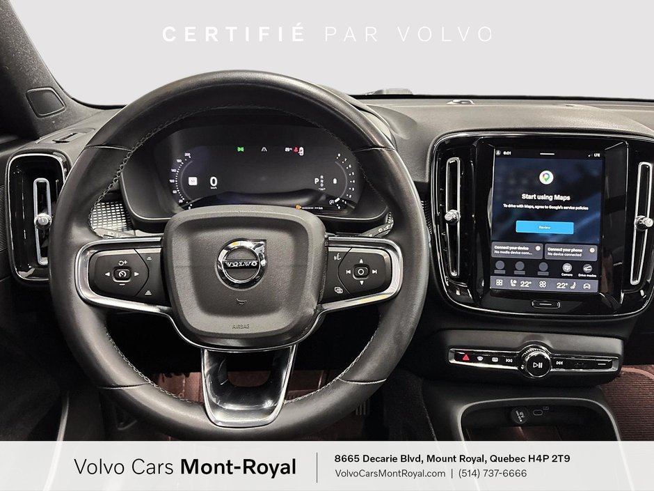 Volvo XC40 Plus Dark Theme 2023-9