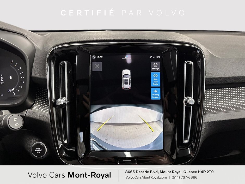 Volvo XC40 Plus Dark Theme 2023-15