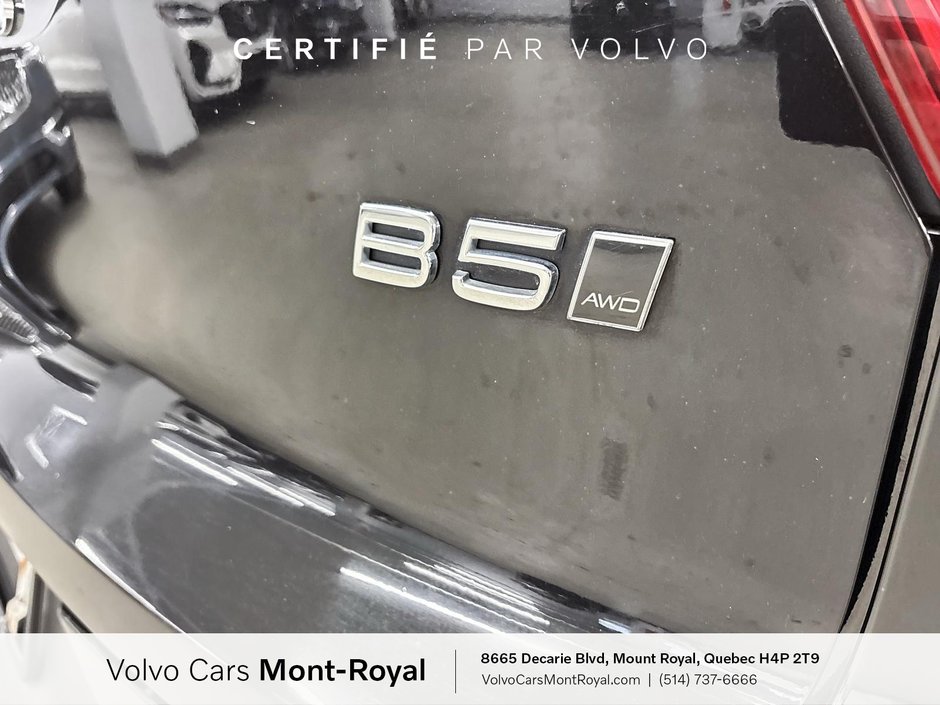 Volvo XC40 Plus Dark Theme 2023-14
