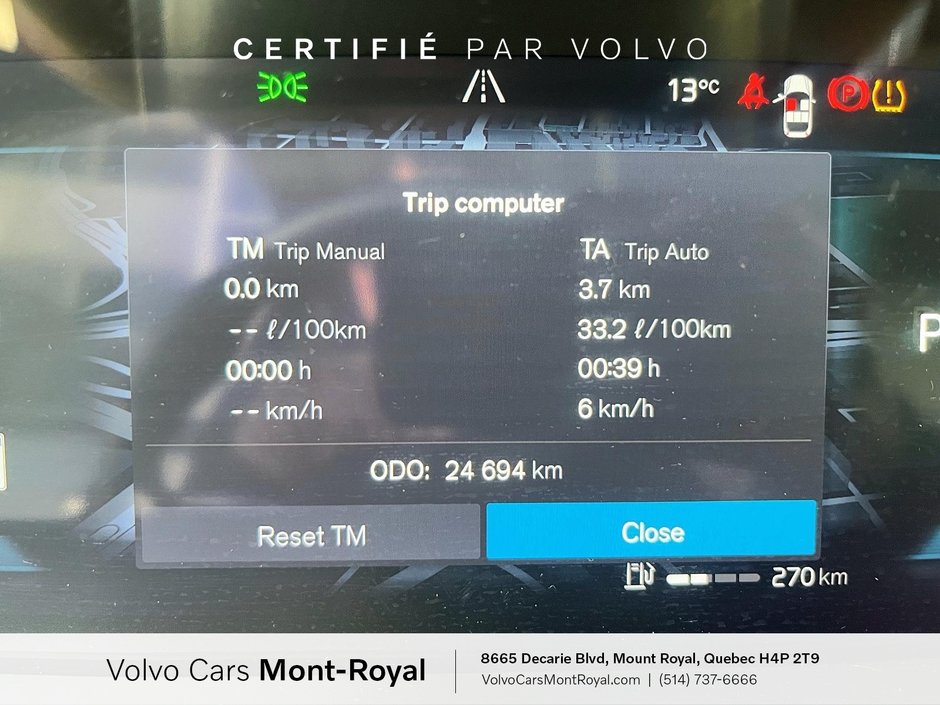 2025 Volvo XC40 Plus Dark Theme-10