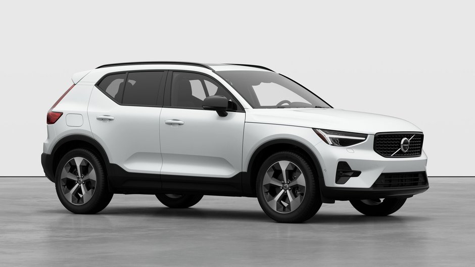 2026 Volvo XC40 PLUS VERSION FONCÉE-2