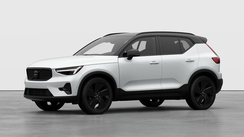Volvo XC40 ULTRA BLACK EDITION 2026 à Laval, Québec