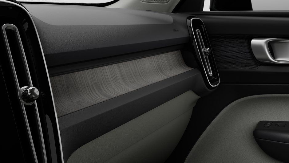 Volvo XC40 PLUS DARK THEME 2026-8