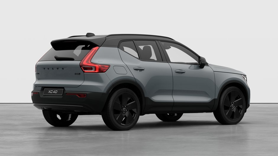Volvo XC40 ULTRA BLACK EDITION 2026-3