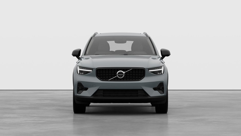 Volvo XC40 PLUS DARK THEME 2026-4