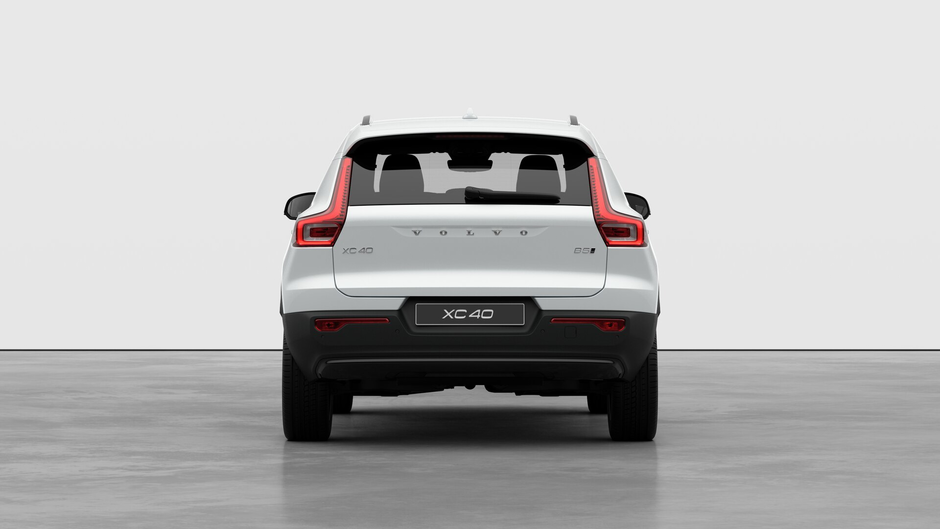 Volvo XC40 PLUS DARK THEME 2026-5