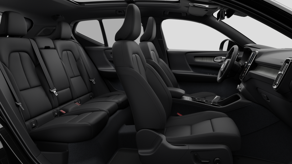 2026 Volvo XC40 PLUS DARK THEME-12