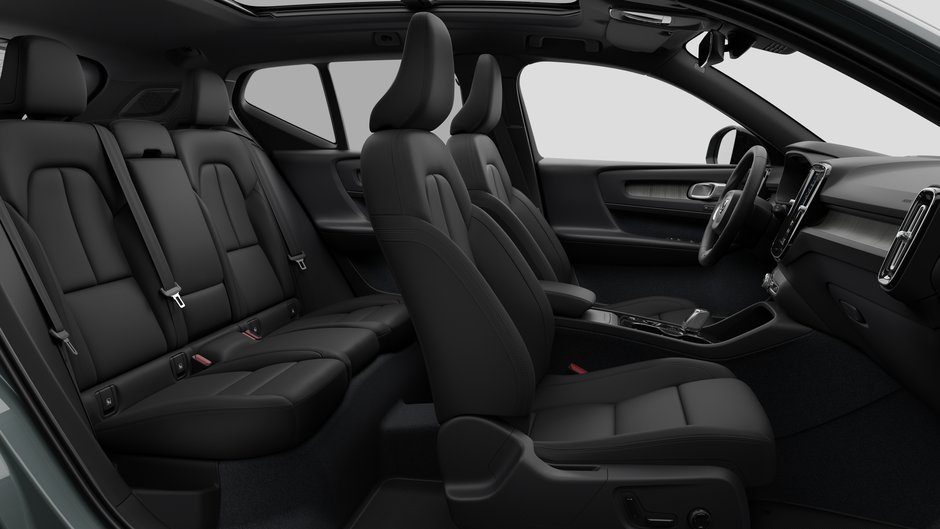 2026 Volvo XC40 PLUS DARK THEME-12