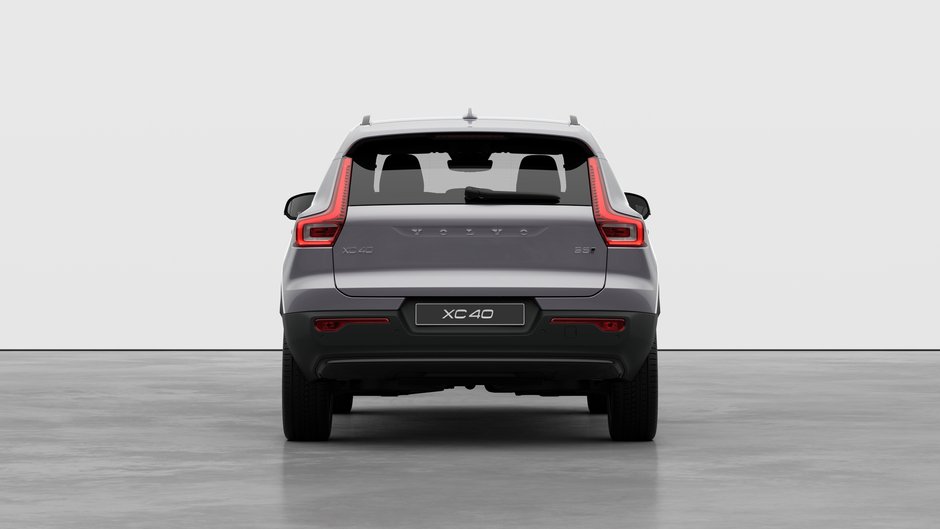 2026 Volvo XC40 PLUS DARK THEME-5