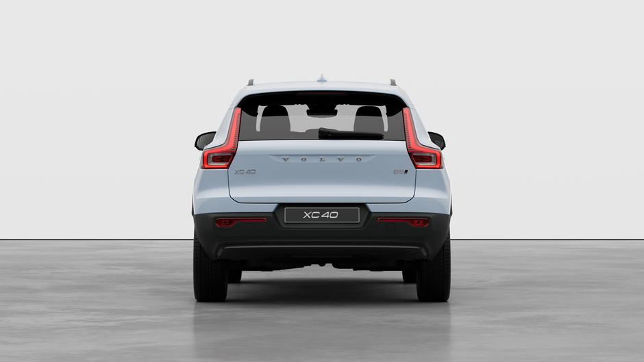 2026 Volvo XC40 PLUS DARK THEME-5