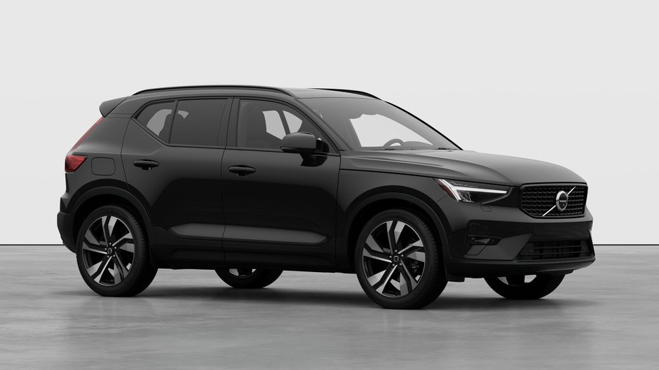 2026 Volvo XC40 PLUS DARK THEME-2
