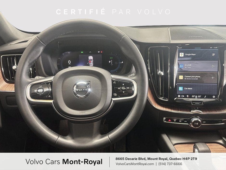 2025 Volvo XC60 Plug-In Hybrid Plus Dark Theme T8-9