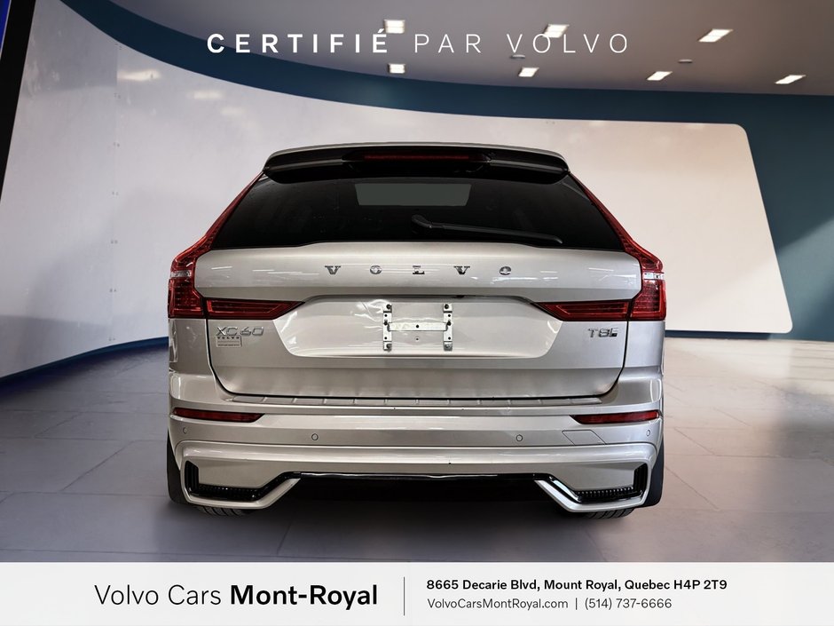 2025 Volvo XC60 Plug-In Hybrid Plus Dark Theme T8-2